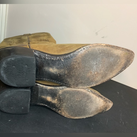 Women’s Justin Boots, Brown Suede, 8 1/2 R, Preloved in great condition. - Picture 3 of 5